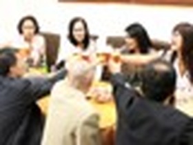 素人ワケ有りバツ有り超熟女とお見合い大乱交　サンプル画像07